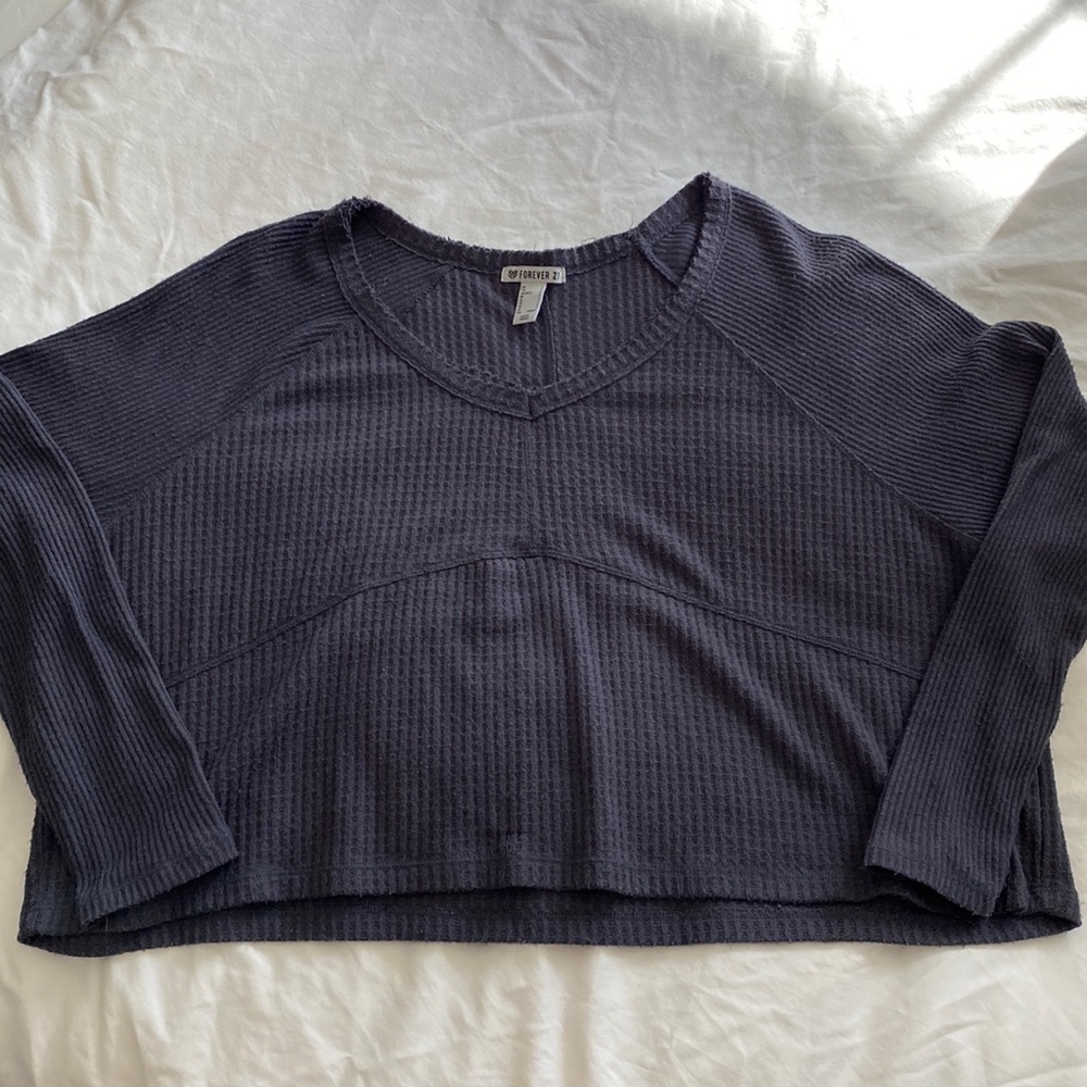Forever 21 Gray long sleeve crop top (size S)